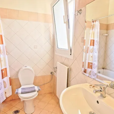 Villa Andrew Antipernoi